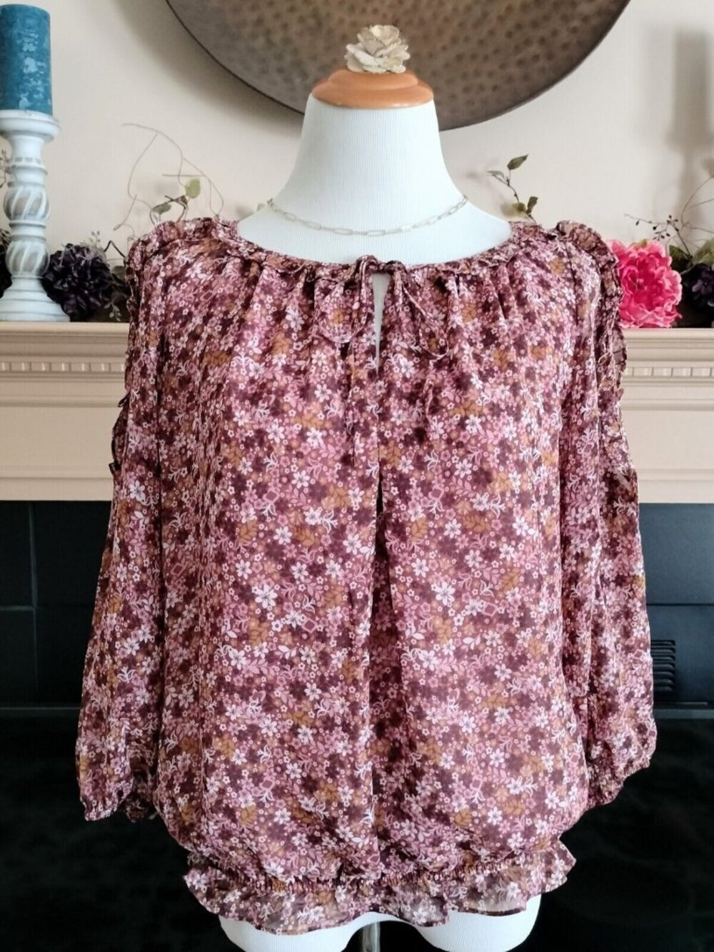 Max Studio Ditsy Floral Chiffon Top L Ruffles Cold Shoulder Lined Blouson Waist